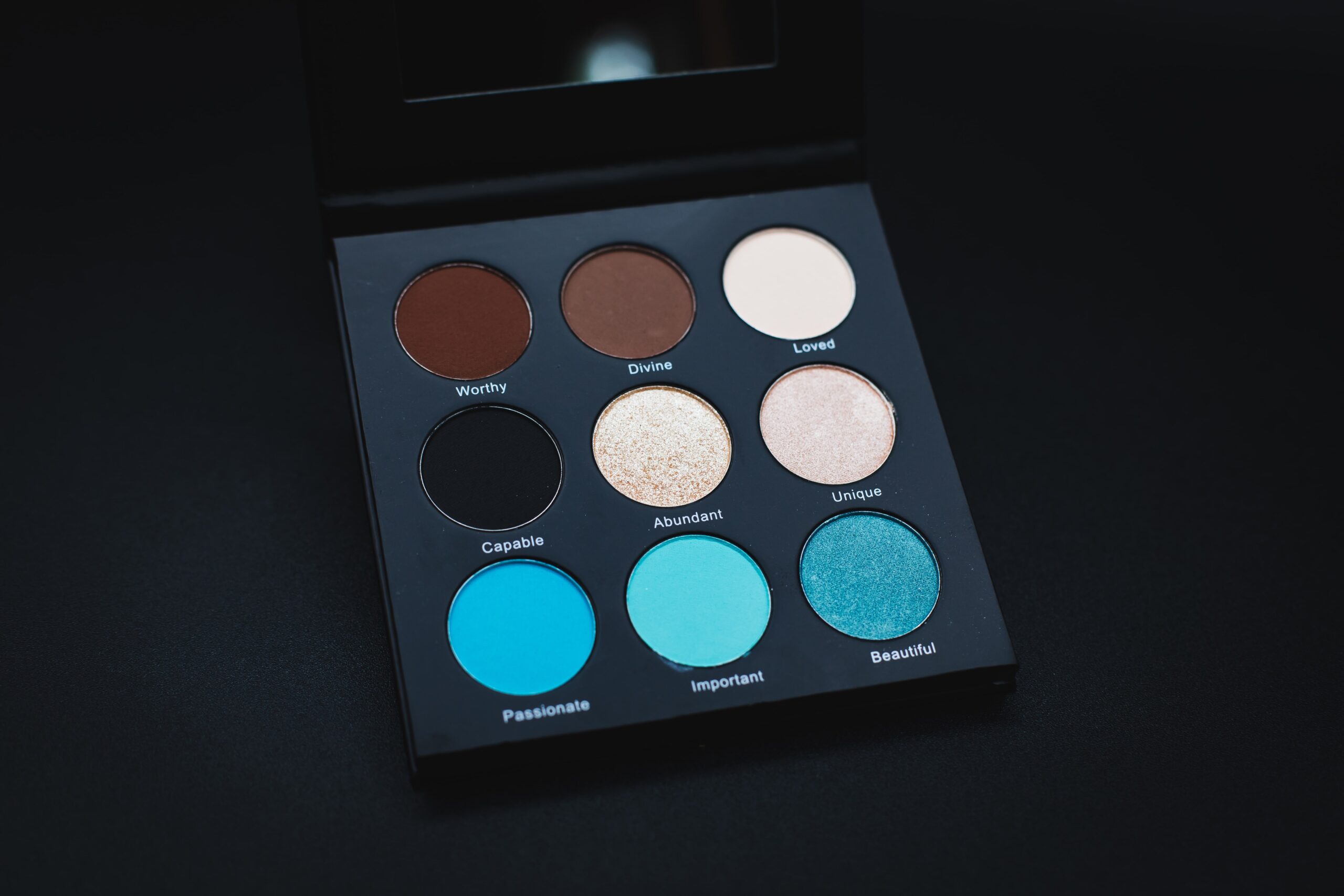 JOURDIE-CASE-OPEN-6-min